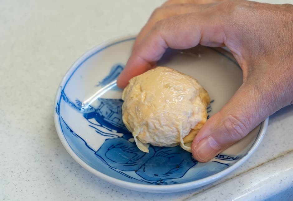 新しくなった海老しんじょう湯葉つつみ