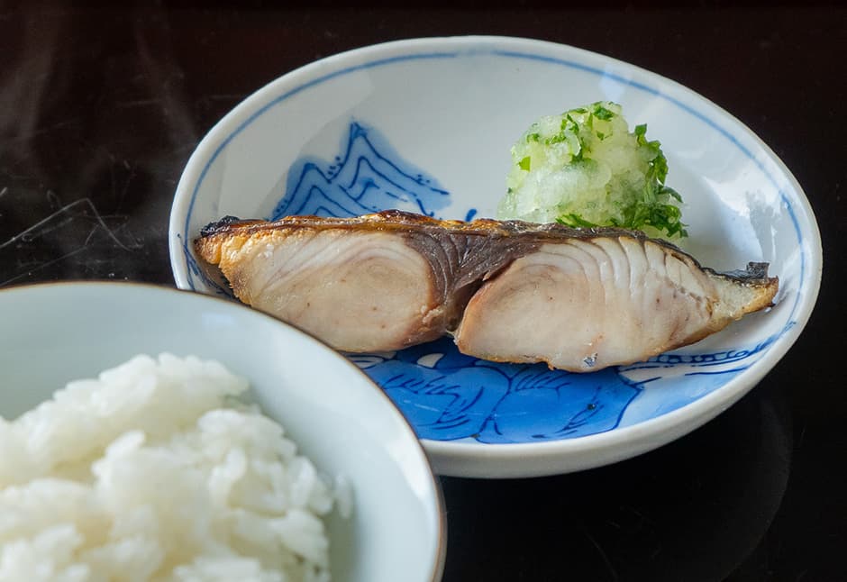 気仙沼産塩さわら（２切）