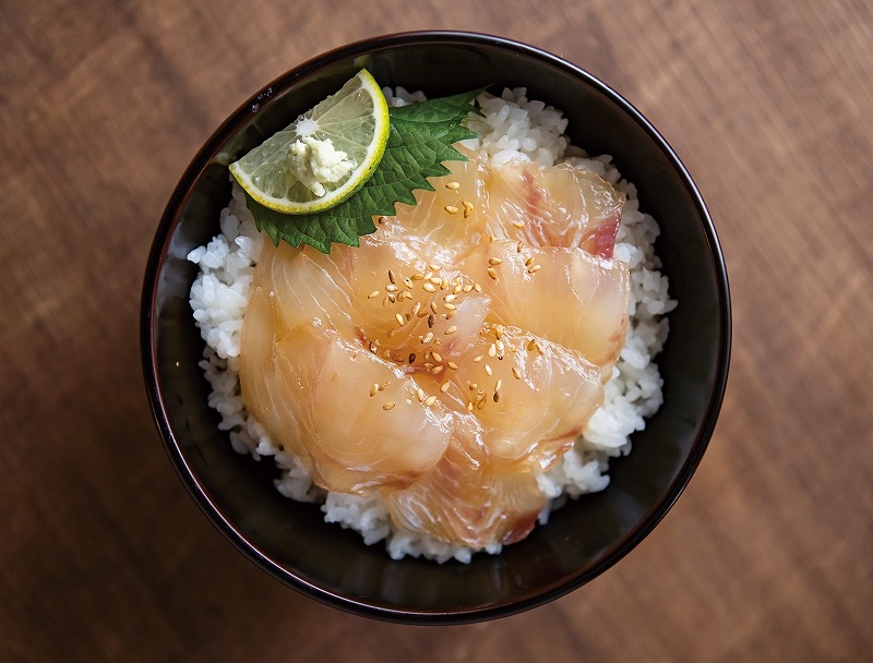 平目漬け丼