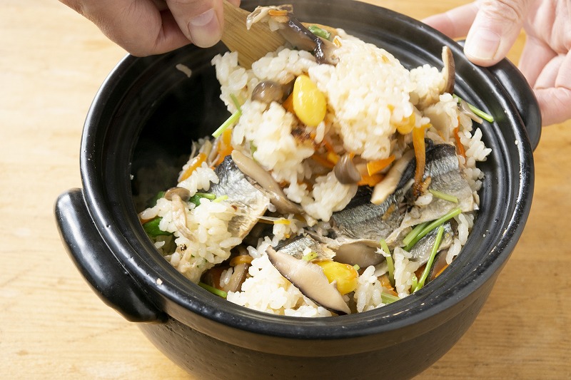 新さんまときのこの炊き込みご飯３